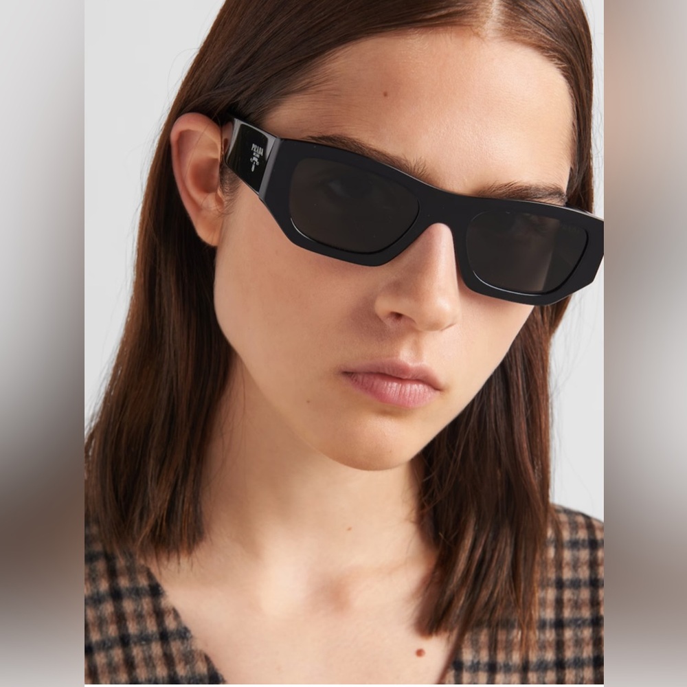 Prada sunglasses PRA 015320